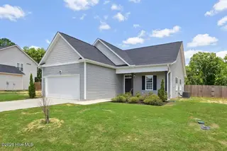 124 Carissa Drive, Smithfield, NC 27577 – photo 4: 005-494432-IMG_5407