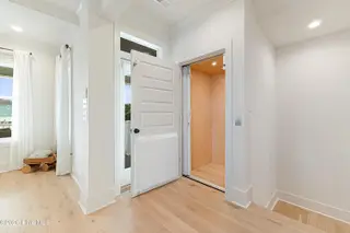 855 Cannonsgate Drive, Newport, NC 28570 – photo 20: Elevator to all floors