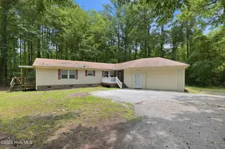 3800 Frances Avenue, New Bern, NC 28562 – photo 7: 2-web-or-mls-DSC_7567