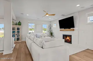 217 Coastline Circle, Cedar Point, NC 28584 – photo 8: Living room