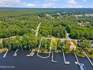 5202 Bucco Reef Road, New Bern, NC 28560 – photo 5: 5202 Bucco Reef Road
