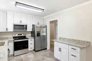 87 S High Point Road, Southport, NC 28461 — 3-bedroom home in Boiling Spring Lakes, Southport, NC, photo 10 of 35