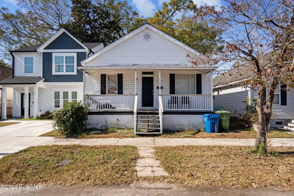 102 S 11th Street, Wilmington, NC 28401 – photo 1 of 12