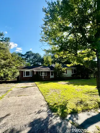504 Greenbriar Drive, Jacksonville, NC 28546 – photo 3