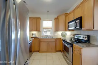 1733 Sassafras Court, Greenville, NC 27858 – photo 12: IMG_9574HDR-Edit
