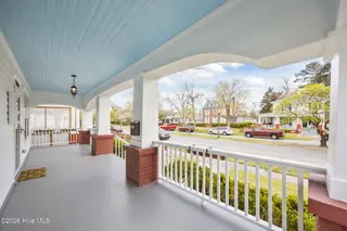1614 Spencer Avenue, New Bern, NC 28560 – photo 3: 2-web-or-mls-0C0A7112