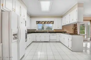 702 Hillcrest Drive, Mount Olive, NC 28365 – photo 18: 24-702 Hillcrest Dr-24