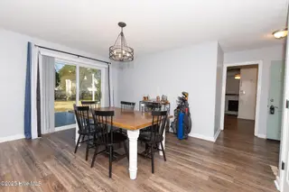 2602 Northwoods Drive, Jacksonville, NC 28540 – photo 8: 2602 Northwoods Dr-11