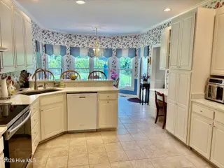 701 Discovery Bay, New Bern, NC 28562 — 3-bedroom home in Haywood Creek Landing, New Bern, NC, photo 11 of 26: Breakfast room