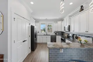 131 Everett Park Trail, Holly Ridge, NC 28445 – photo 24: 23_kitchen