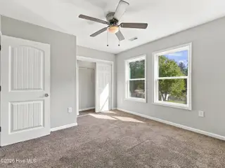 508 Redwood Place 2, Jacksonville, NC 28540 — 3-bedroom condo in Shamrock Village, Jacksonville, NC, photo 21 of 35: 3rd story Front Bedroom