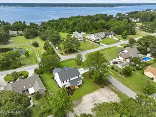 201 Silver Creek Landing Road, Swansboro, NC 28584 – photo 3: 21-web-or-mls-201 Silver Creek Landing 0