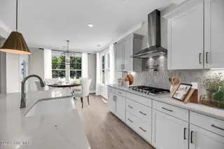 612 Dressage Way, Wilmington, NC 28411 — 4-bedroom home in Scotts Hill Village, Wilmington, NC, photo 8 of 17: Kitchen to Eat-In
