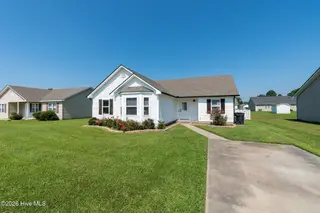 105 Raintree Run, Elizabeth City, NC 27909 – photo 1: DSC06352