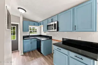 318 S Main Street, Princeville, NC 27886 — 3-bedroom manufactured home, Princeville, NC, photo 6 of 38: 27-web-or-mls-BLS_0059