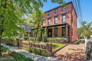 416 S Front Street 5, Wilmington, NC 28401 – photo 2: 416SouthFrontStreetUnit5-2