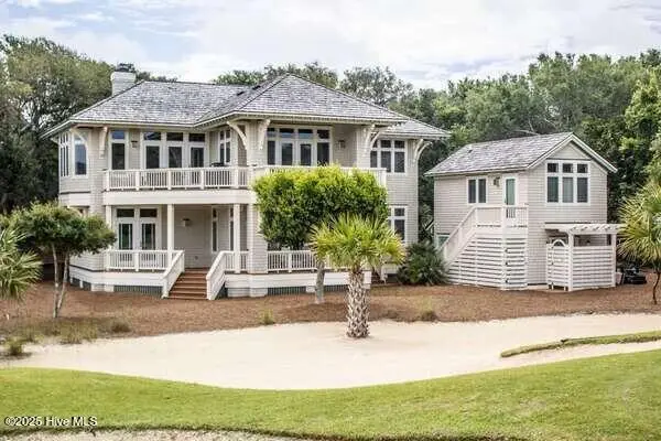 2 Fort Holmes Trail, Bald Head Island, NC 28461 – photo 1 of 36: 1730310176_thumbnail