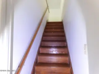 112 Fairlane Road, Greenville, NC 27834 – photo 23: 24 STAIRS