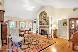 5 Fur Court E, Pinehurst, NC 28374 – photo 8: 5 Fur Ct E Pinehurst(09 of 47)