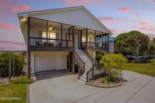 1135 S Topsail Drive, Surf City, NC 28445 – photo 5: 1_1135stopsail_00004