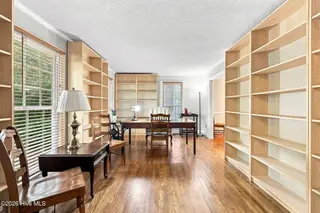 213 Woodhaven Road, Greenville, NC 27834 – photo 5: 19-web-or-mls-IMG_7279-edit