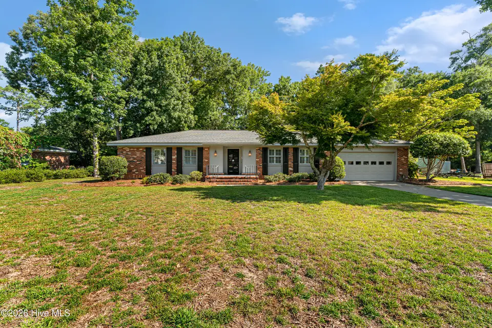 5118 Midyette Avenue, Morehead City, NC 28557 – photo 1 of 44: Beautiful home in Mitchell Village