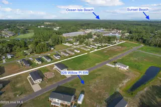 928 Willow Place SW, Calabash, NC 28467 — 3-bedroom manufactured home in Clariday Estates, Calabash, NC, photo 2 of 32