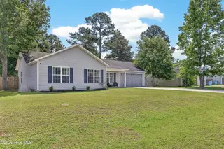143 Ashbury Park Lane, Richlands, NC 28574 – photo 3: Front