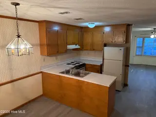 328 Haven Drive M-5, Greenville, NC 27834 – photo 4: Kitchen