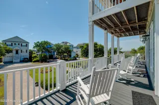231 Windy Hills Drive, Wilmington, NC 28409 – photo 9: 231WindyHillsDrive-11