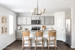618 S Squires Run Lane, Richlands, NC 28574 – photo 10: Kitchen