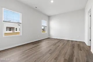 613 S Squires Run Lane, Richlands, NC 28574 – photo 20: Master Bedroom