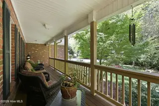 117 Woodridge Drive, Morehead City, NC 28557 – photo 5: 8-web-or-mls-117 Woodridge 008
