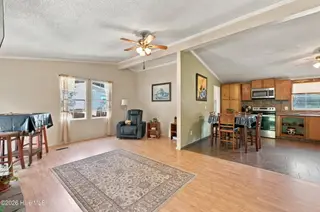 103 Shop Branch Lane, Hampstead, NC 28443 — 3-bedroom manufactured home in Bay Harbor, Hampstead, NC, photo 18 of 43: 103_shop_branch_ln_032