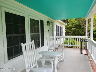 114 Royal Oak Drive, Hampstead, NC 28443 — 3-bedroom manufactured home in Cross Creek, Hampstead, NC, photo 9 of 51