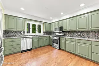 114 N Reed Drive, Washington, NC 27889 – photo 22: 27-web-or-mls-IMG_9007-edit