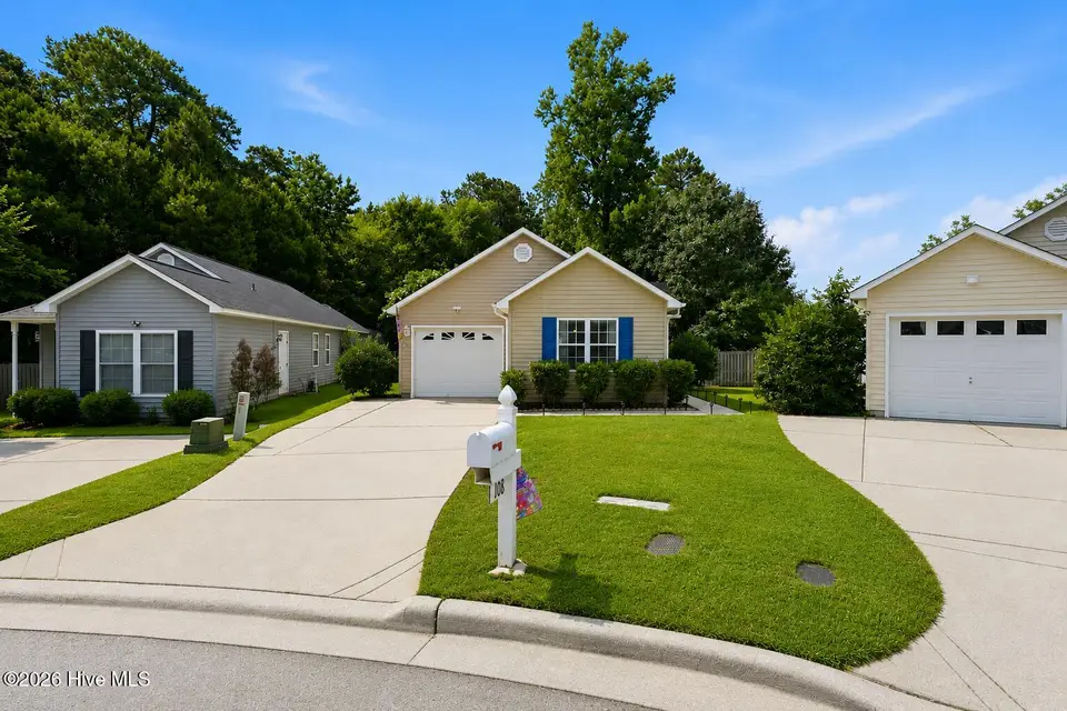 108 Gladiola Drive, New Bern, NC 28562 – photo 1 of 39: 9082B4AE-EDB6-43B2-B0FC-A333818D8F5C