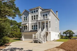 10530 Coast Guard Road, Emerald Isle, NC 28594 – photo 6: 4-web-or-mls-1S3A8991