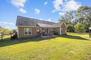 402 Meadowlark Drive, Winterville, NC 28590 – photo 11: 7-web-or-mls-BLS_0003_1