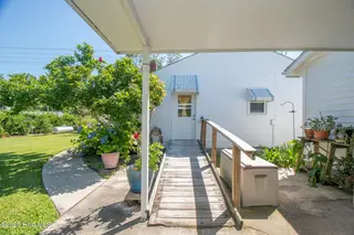 123 Crescent Drive, Beaufort, NC 28516 – photo 23: Ramp access