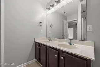 242 Sweet Gum Lane, Richlands, NC 28574 – photo 20: 46-web-or-mls-_RAD4298