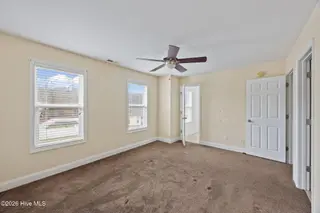 185 Crooked Run Drive, New Bern, NC 28560 – photo 18: 20-web-or-mls-0C0A5555