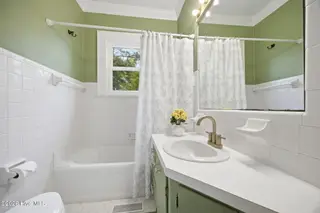 316 N Charlotte Street, Washington, NC 27889 – photo 22: 43-web-or-mls-img_0061