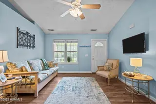 213 NE 48th Street, Oak Island, NC 28465 – photo 6: 23-web-or-mls-Photo Aug 21 2025, 10 55 4