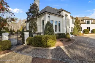 911 White Horse Drive, Greenville, NC 27834 – photo 5: 4-web-or-mls-BLS_0014