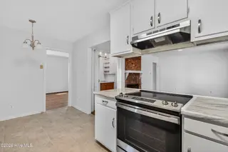 1007 Henderson Drive, Jacksonville, NC 28540 – photo 12: 11