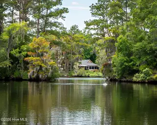 218 Shoreview Drive, New Bern, NC 28562 – photo 18: 218 Shoreview Drive, New Bern, NC 28562