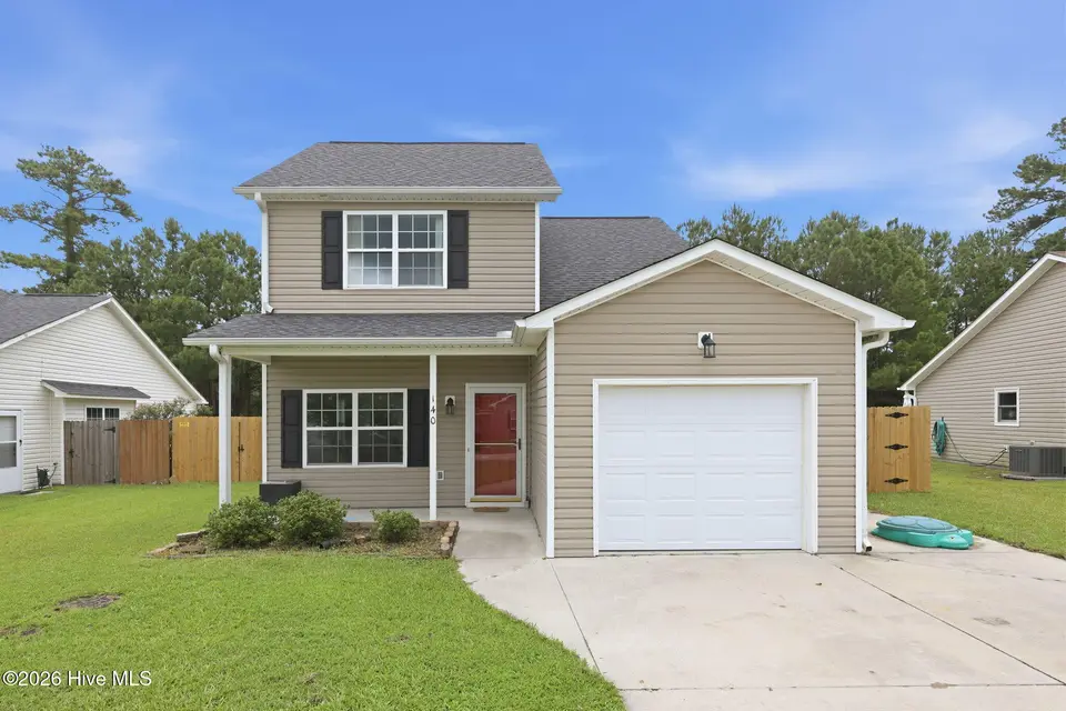 140 Crooked Run Drive, New Bern, NC 28560 – photo 1 of 35: Street View