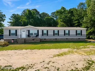 2084 Spring Garden Road, New Bern, NC 28562 — 5-bedroom manufactured home in Spring Garden, New Bern, NC, photo 1 of 19: 2084 Spring Garden Road