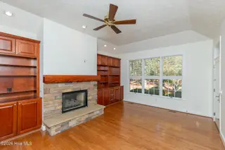86 Pinewild Drive, Pinehurst, NC 28374 – photo 4: family room1-3